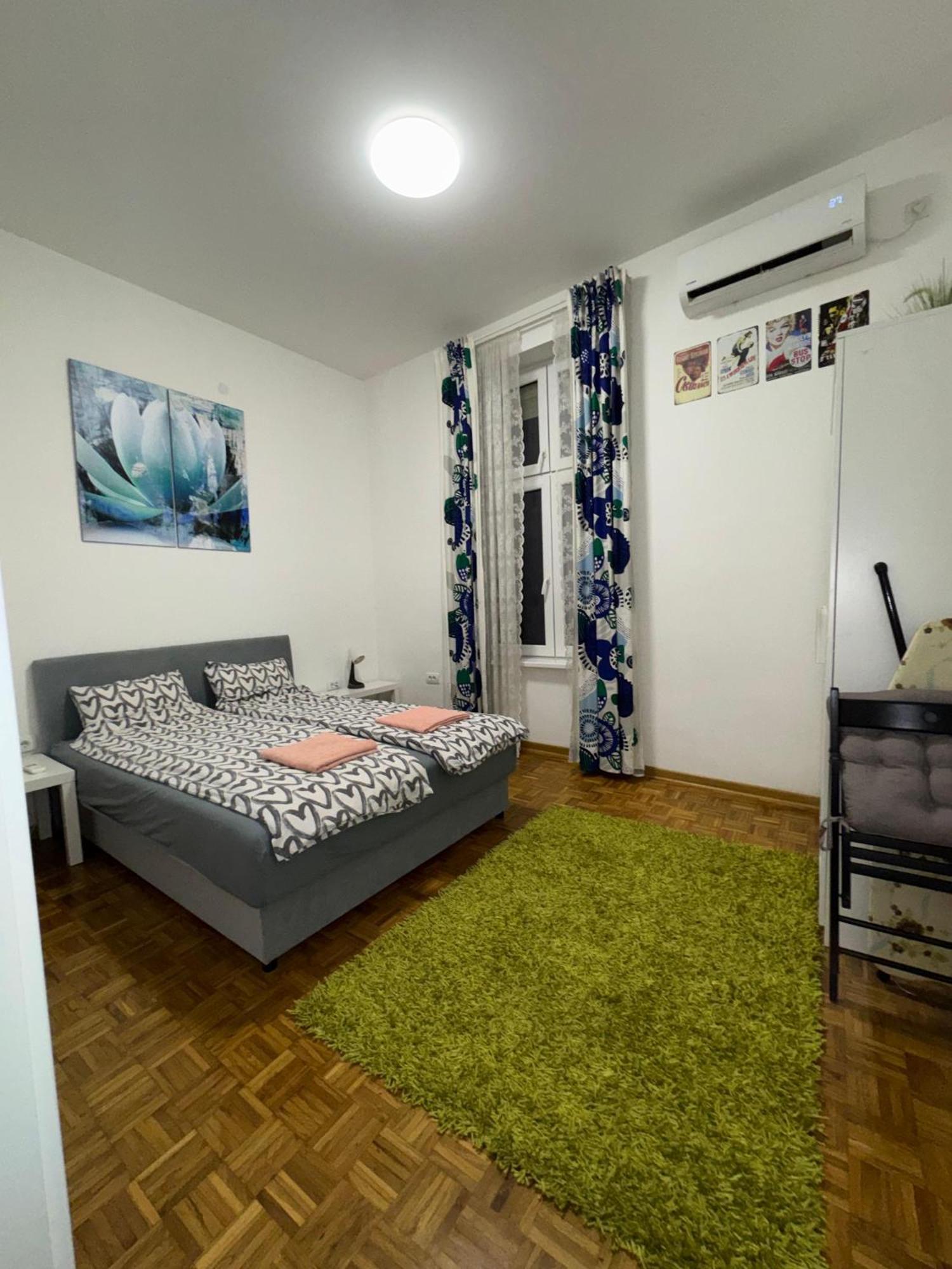 Botanical9, Belgrade centre, 2 beedrooms Buitenkant foto