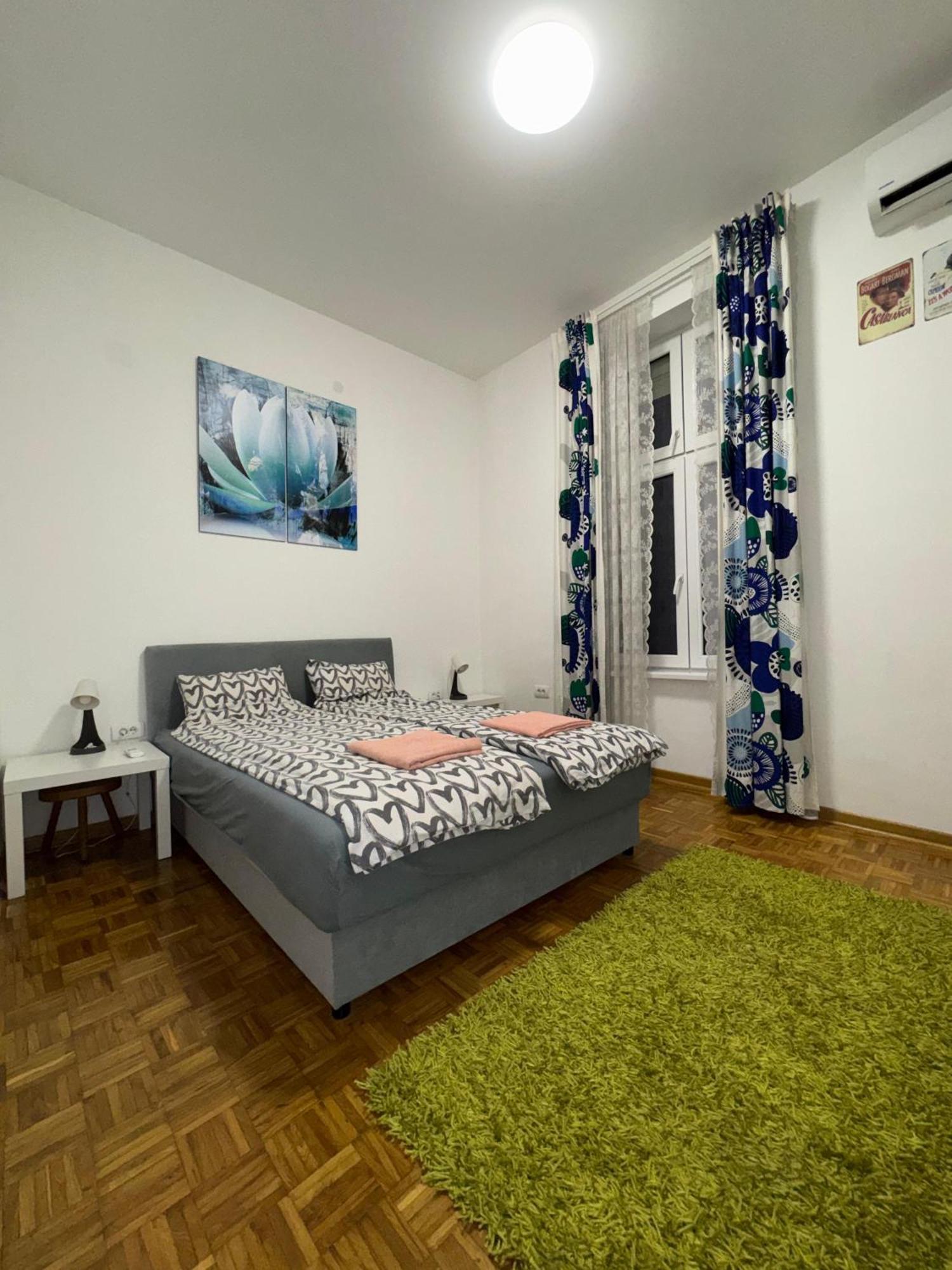 Botanical9, Belgrade centre, 2 beedrooms Buitenkant foto